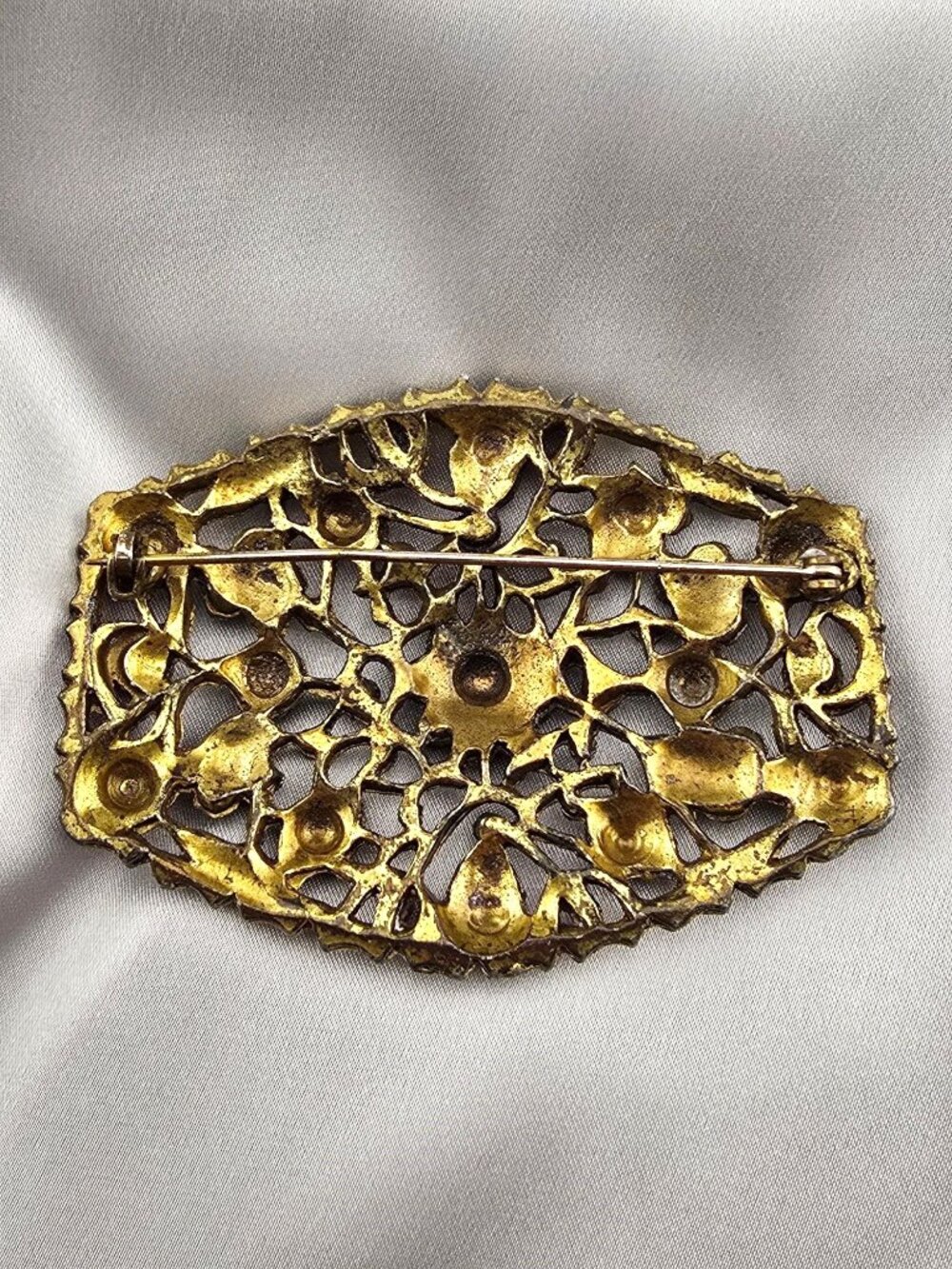 Antique Ornate Floral Pot Metal Brooch With Gold & Silver-Tone Filigree READ - Picture 2 of 10